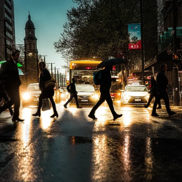 Exploring Innovative Approaches to Modern Work Environments